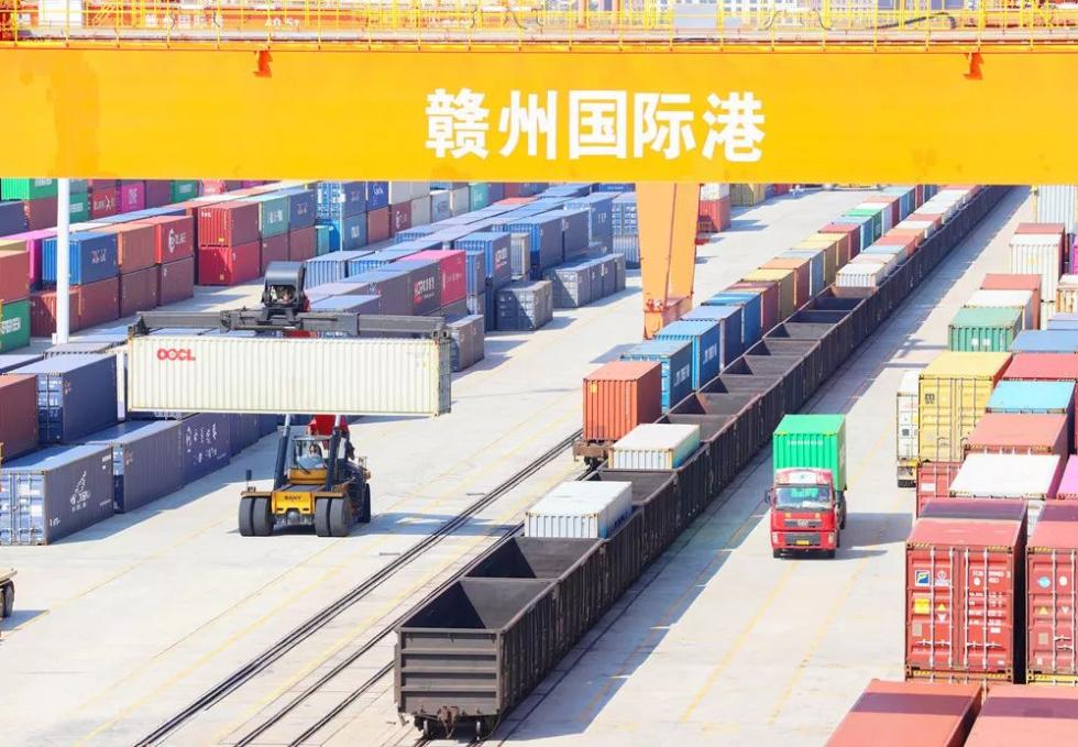 中欧班列 机械进出口的钢铁动脉，在全球变局中逆势增长